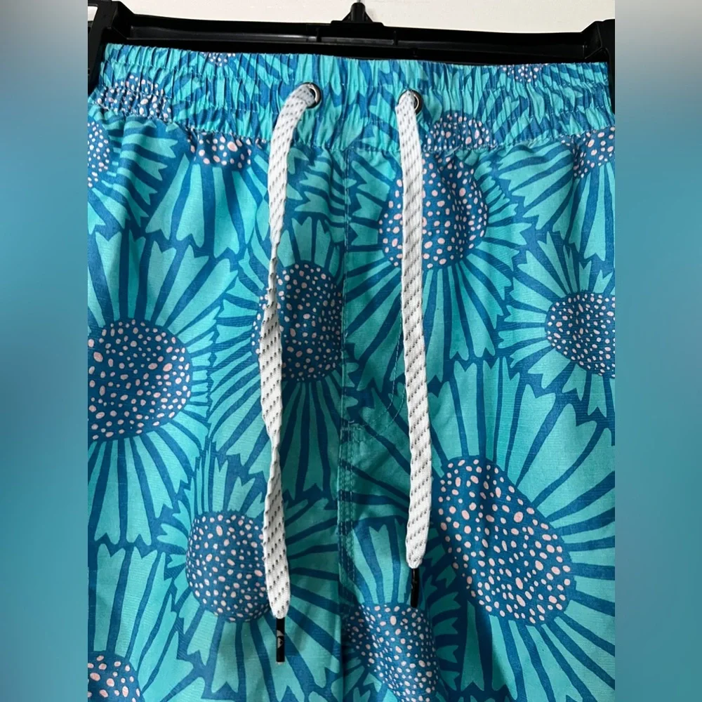 Quiksilver Turquoise Floral Swim Trunks Size‎ Large
